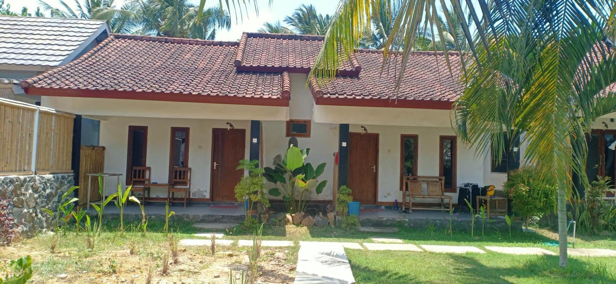 Dewi Garden Guesthouse Kuta  Zewnętrze zdjęcie