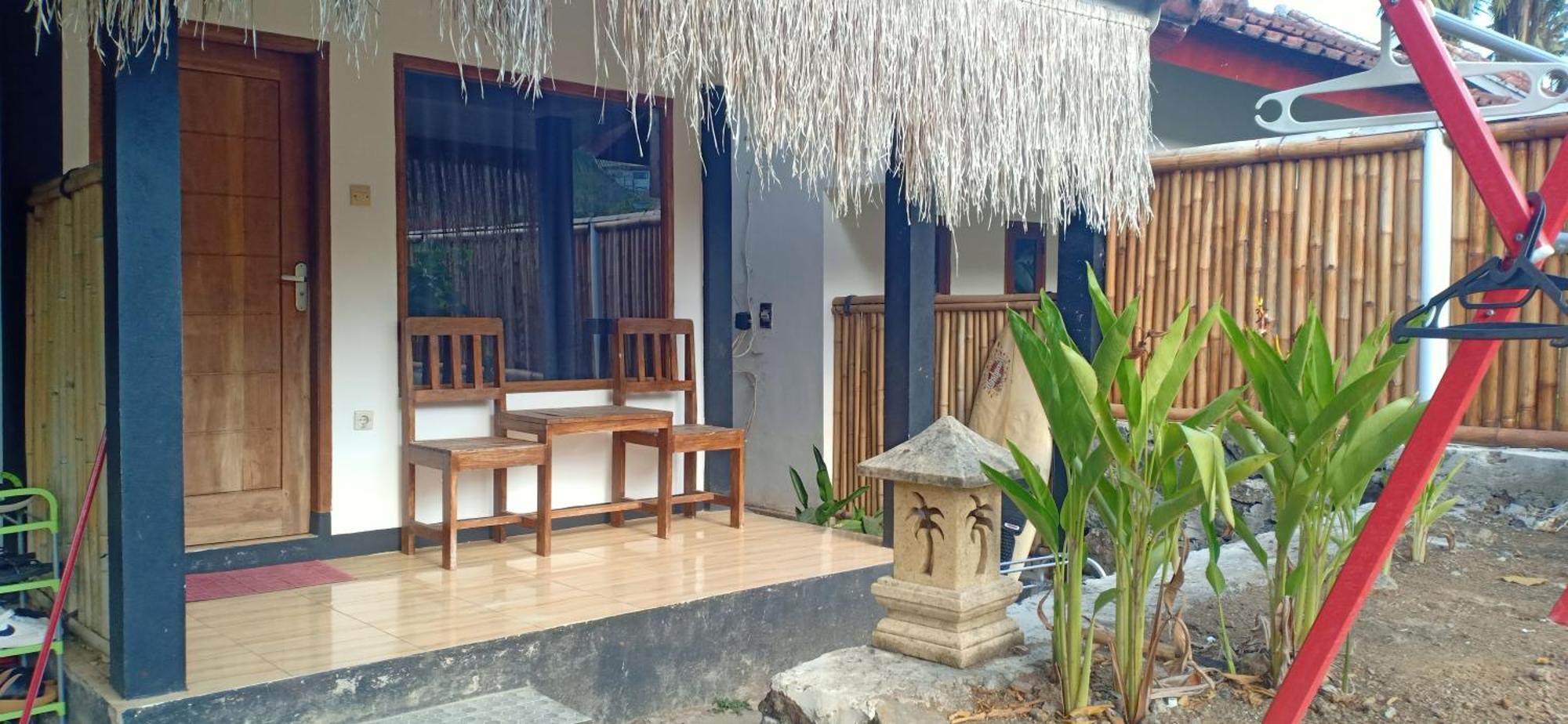 Dewi Garden Guesthouse Kuta  Zewnętrze zdjęcie
